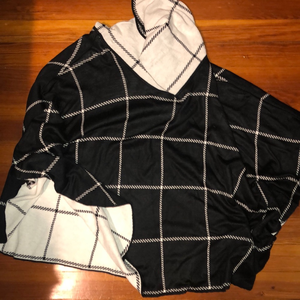 women’s size small sweater tunic/poncho